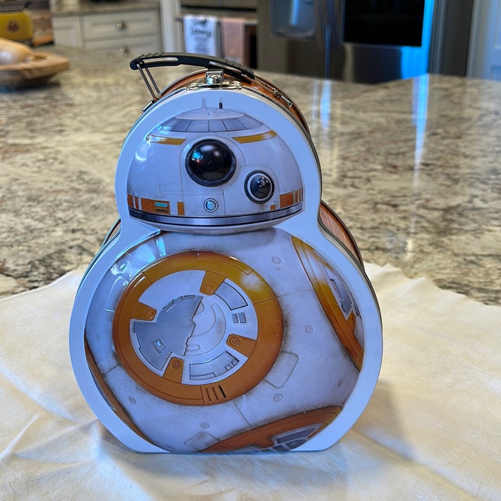 Disney Star Wars metal lunch box.